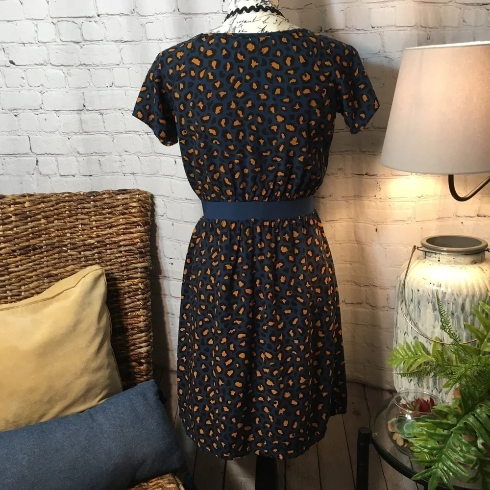Old Navy elastic waistband cheetah print dress